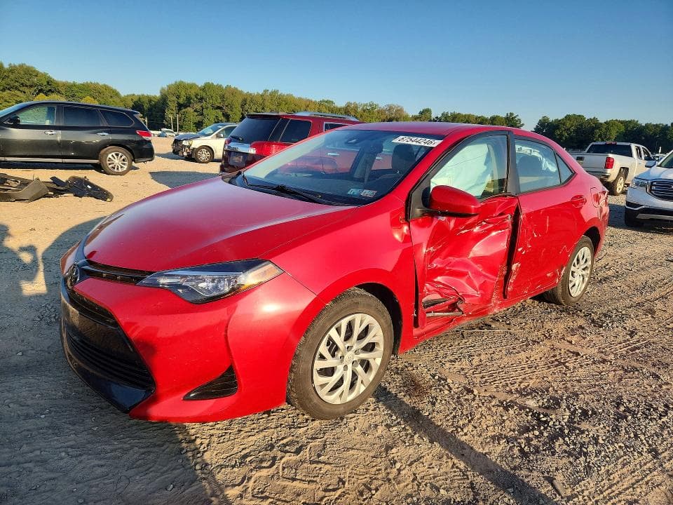 2017 TOYOTA COROLLA LE - 1
