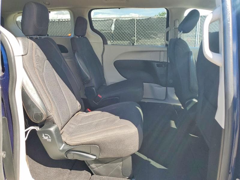 2017 CHRYSLER PACIFICA TOURING L 11