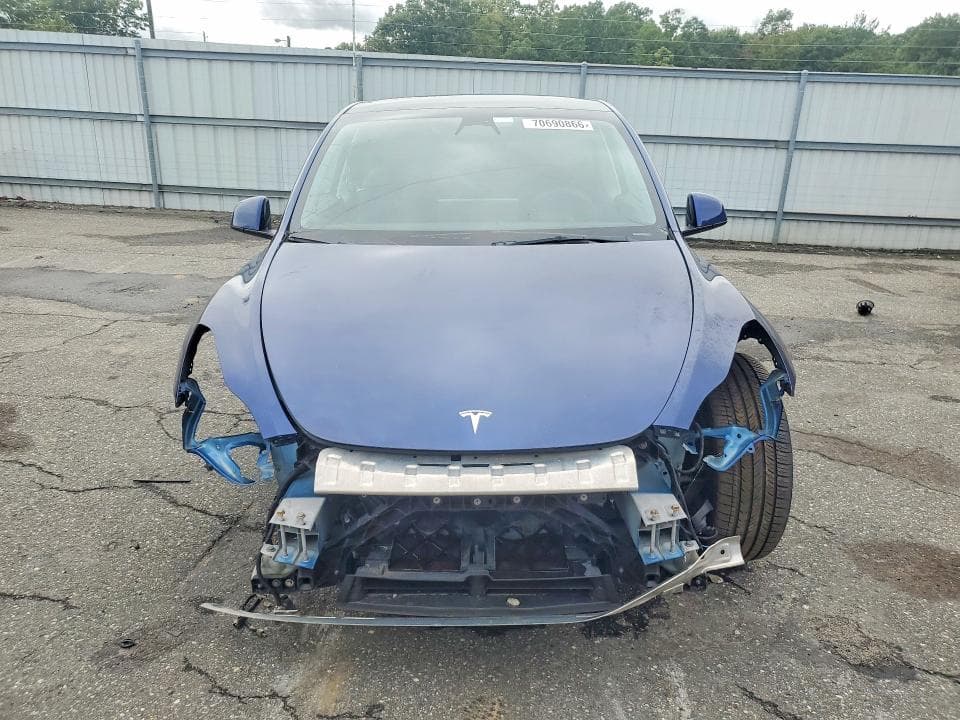 2022 TESLA MODEL Y 5