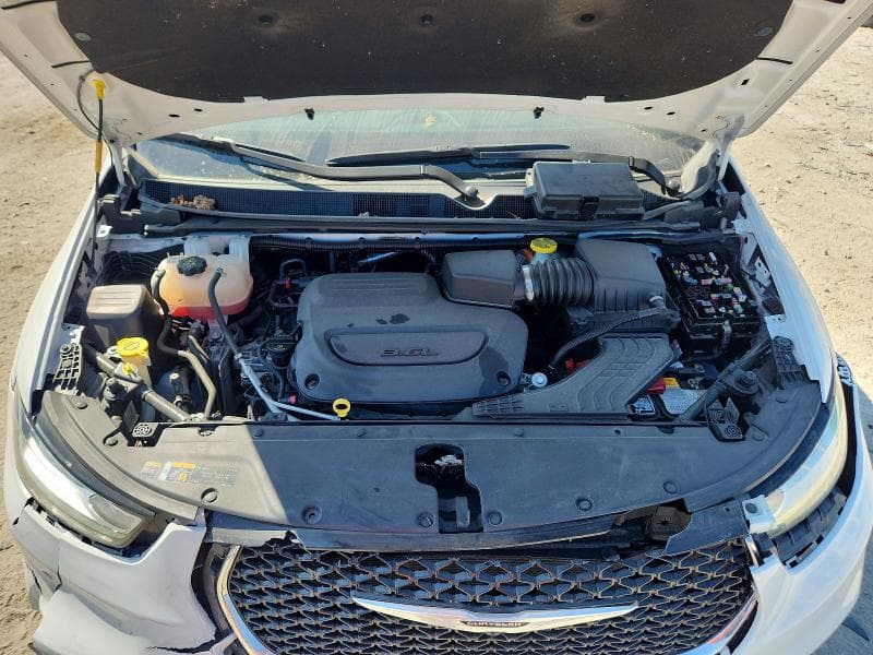 2024 CHRYSLER PACIFICA TOURING L 12