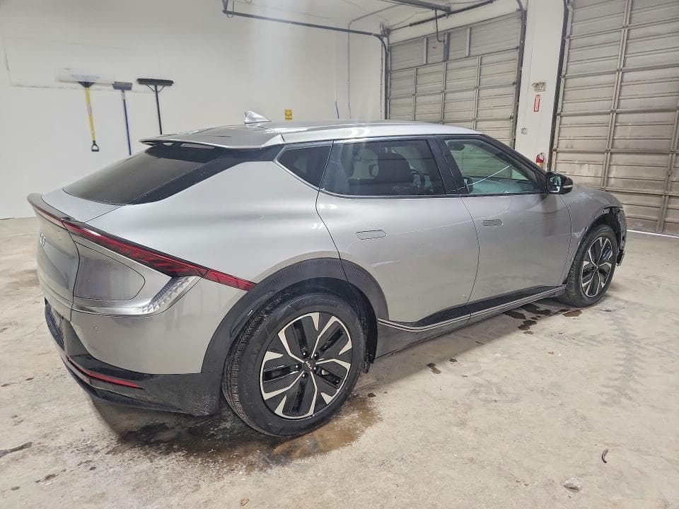 2024 KIA EV6 WIND 3