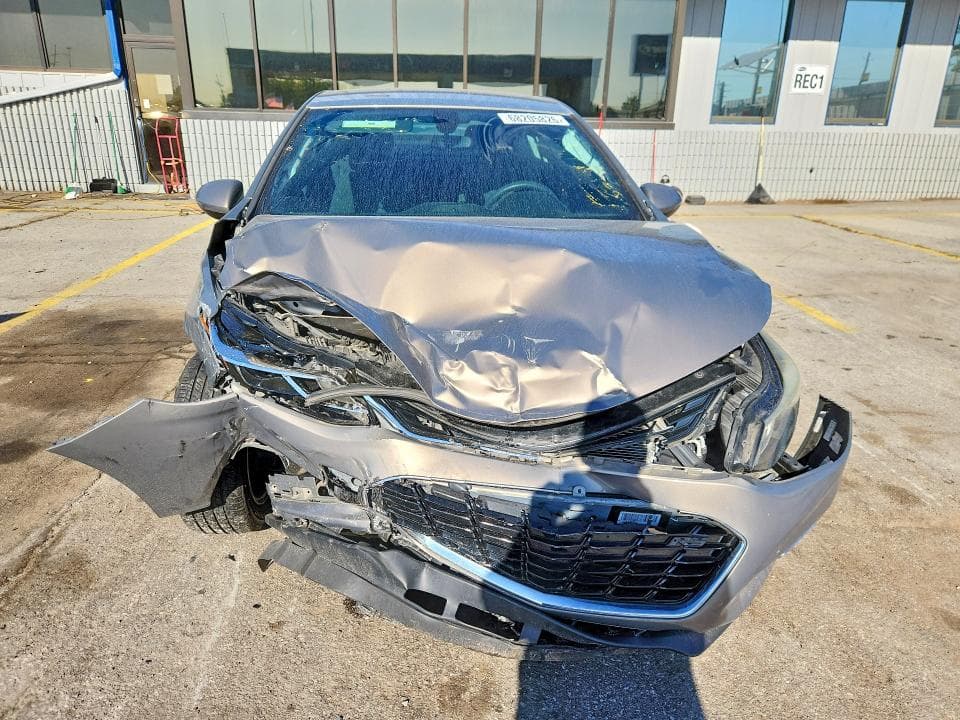 2017 CHEVROLET CRUZE LT 5