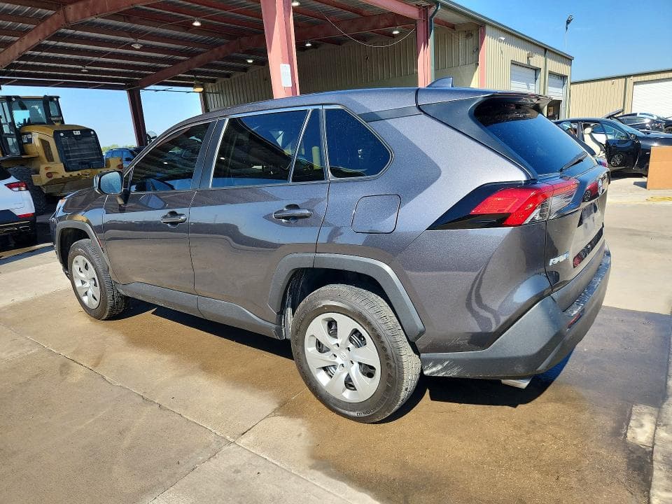 2023 TOYOTA RAV4 LE 2