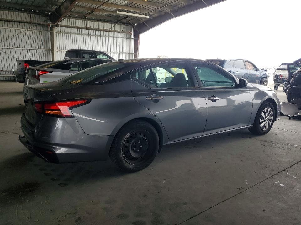 2020 NISSAN ALTIMA S 3