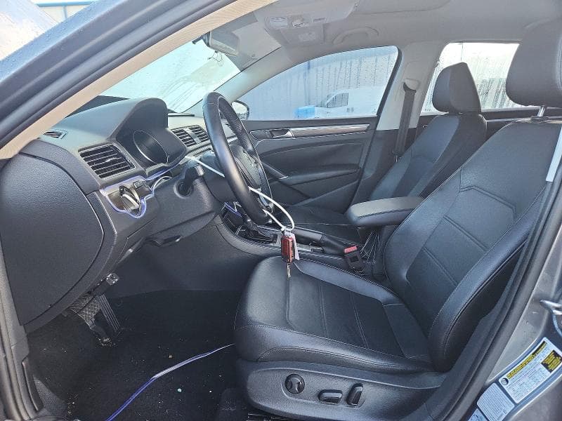 2018 VOLKSWAGEN PASSAT SE 7