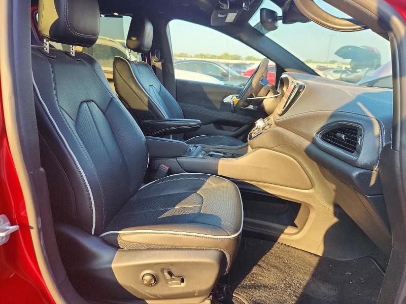 2026 CHRYSLER PACIFICA LIMITED 7
