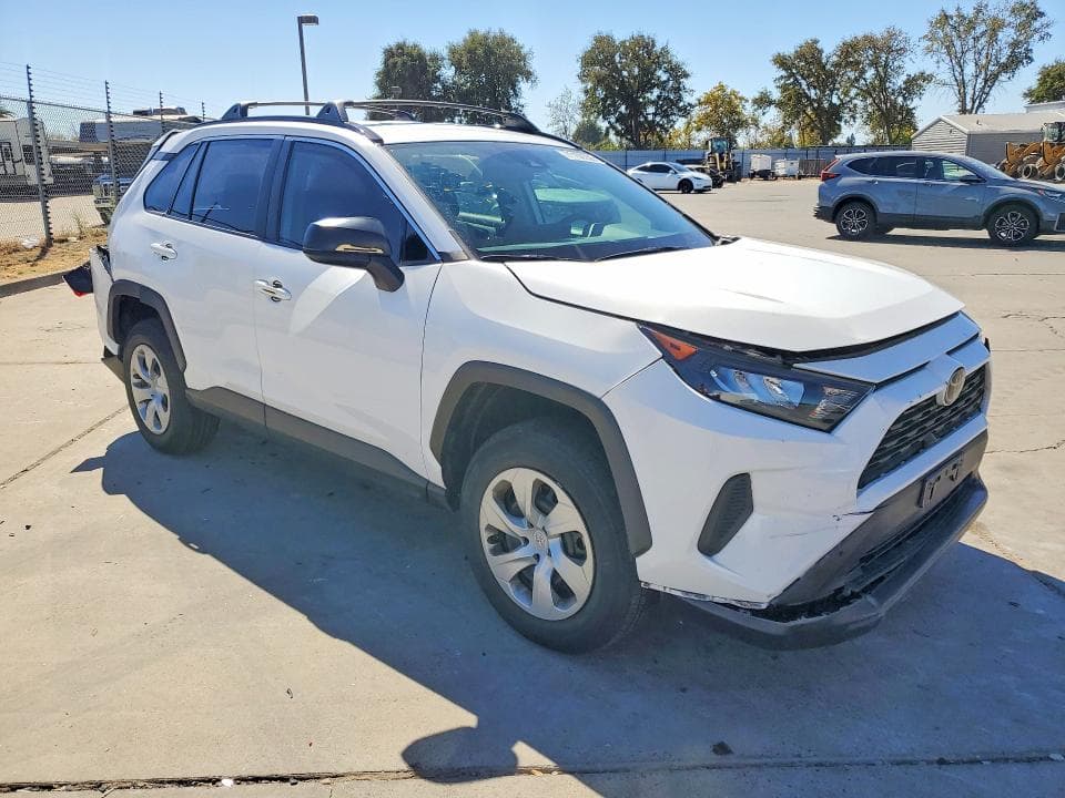 2019 TOYOTA RAV4 LE 4