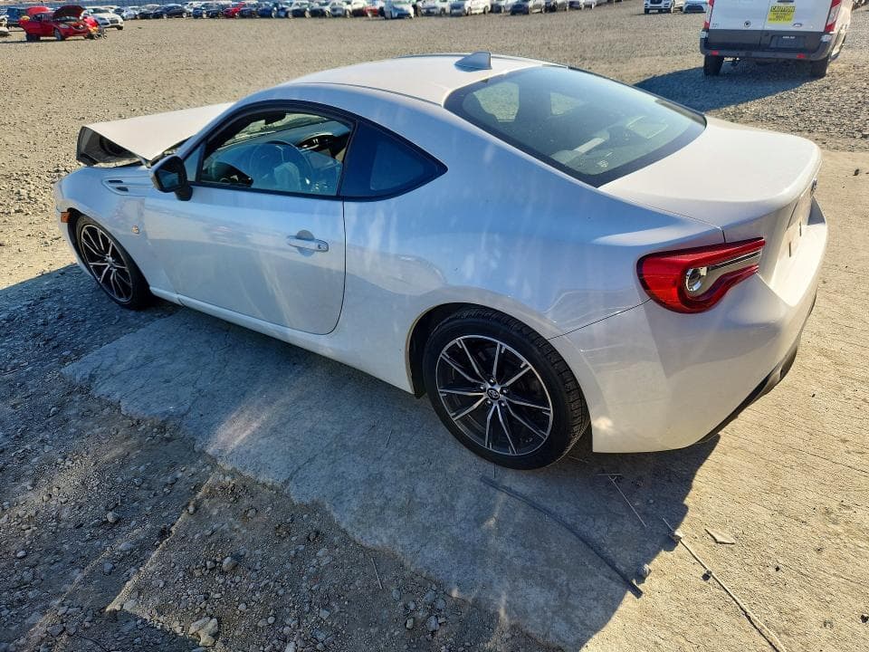 2017 TOYOTA 86 BASE 2