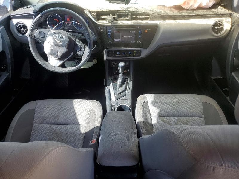 2017 TOYOTA COROLLA LE 8