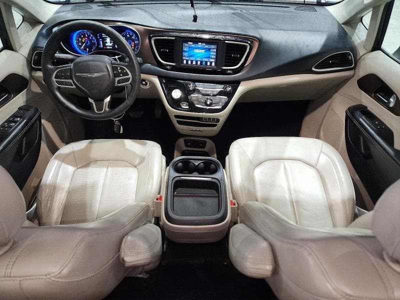 2021 CHRYSLER VOYAGER LXI 8