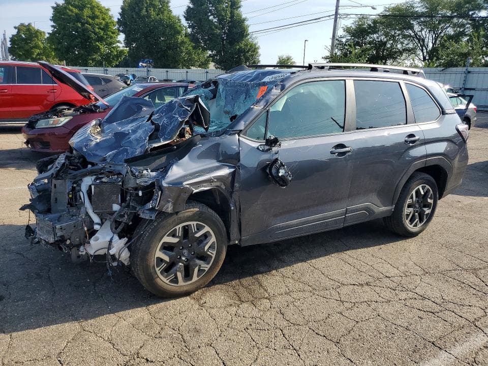 2025 SUBARU FORESTER PREMIUM - 1