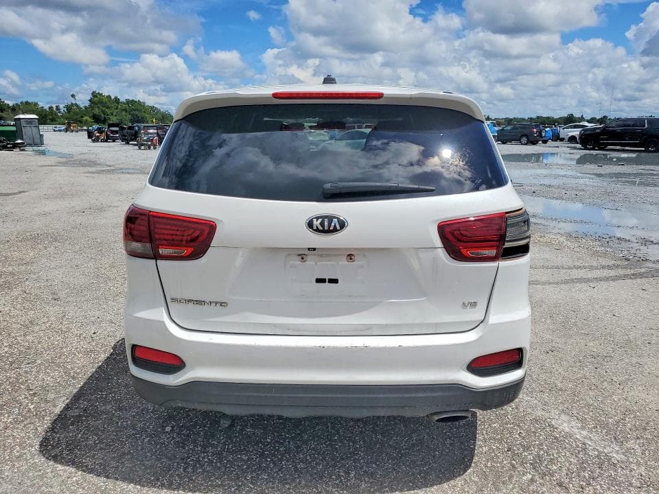 2019 KIA SORENTO LX V6 6