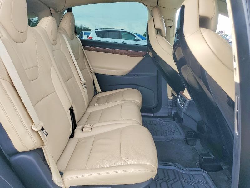 2017 TESLA MODEL X 11