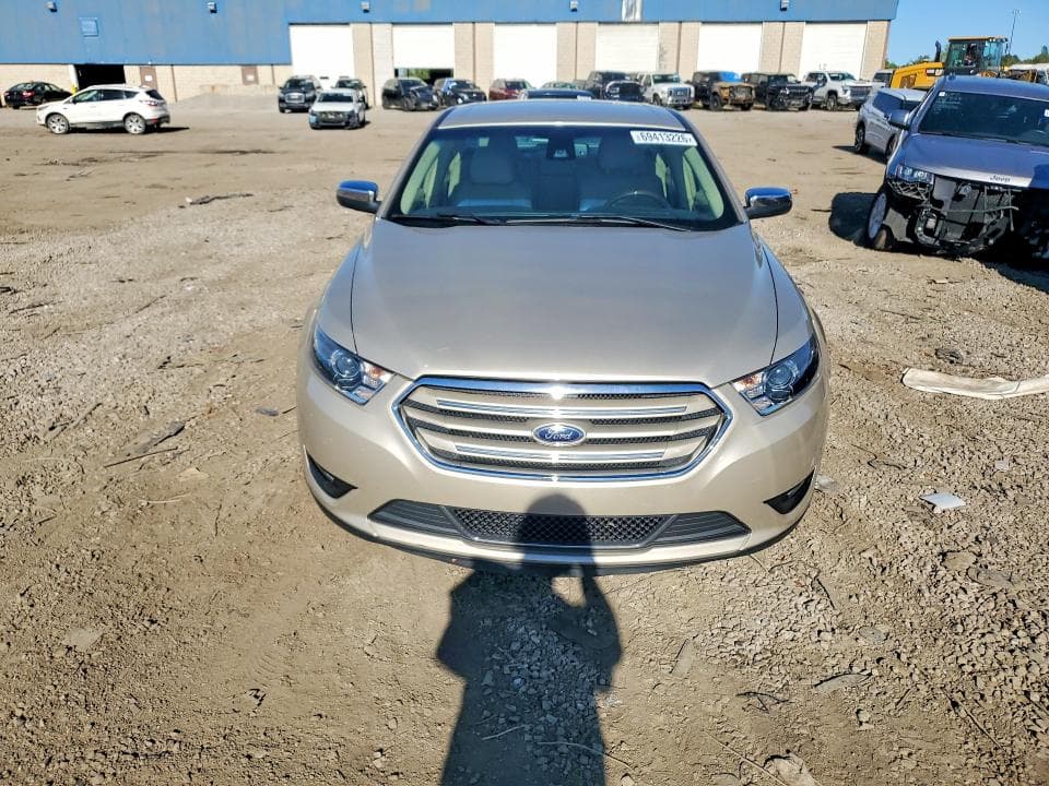 2017 FORD TAURUS LIMITED 5