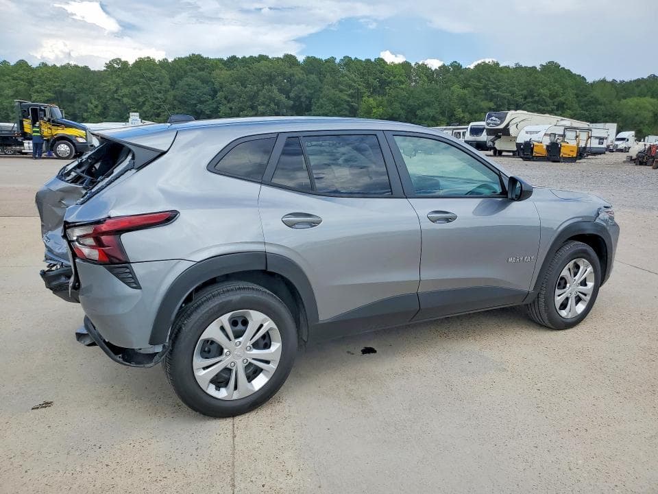 2026 CHEVROLET TRAX LS 3