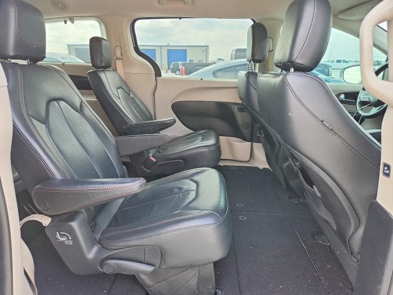 2017 CHRYSLER PACIFICA TOURING L 11