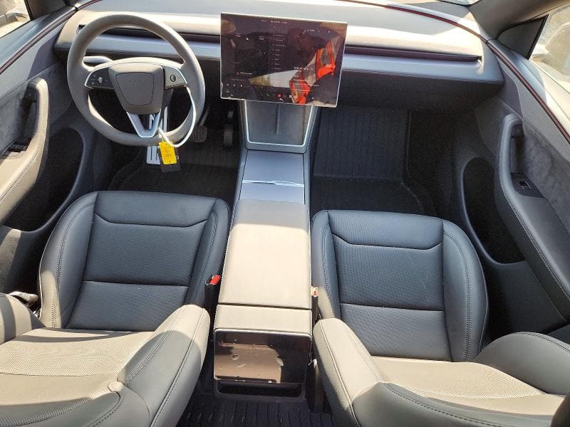 2026 TESLA MODEL Y 8