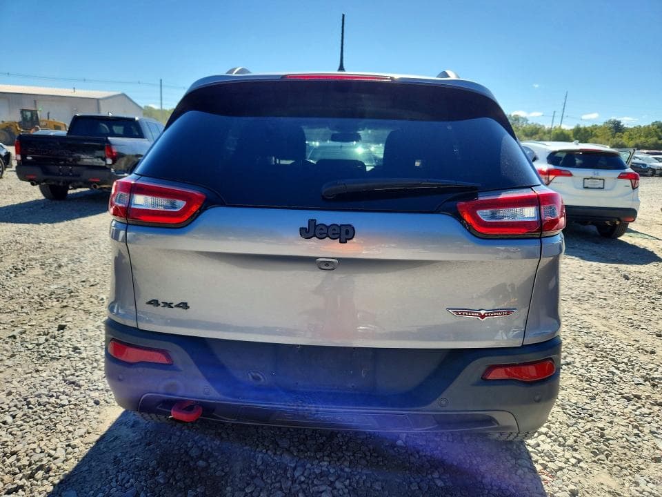 2018 JEEP CHEROKEE TRAILHAWK 6