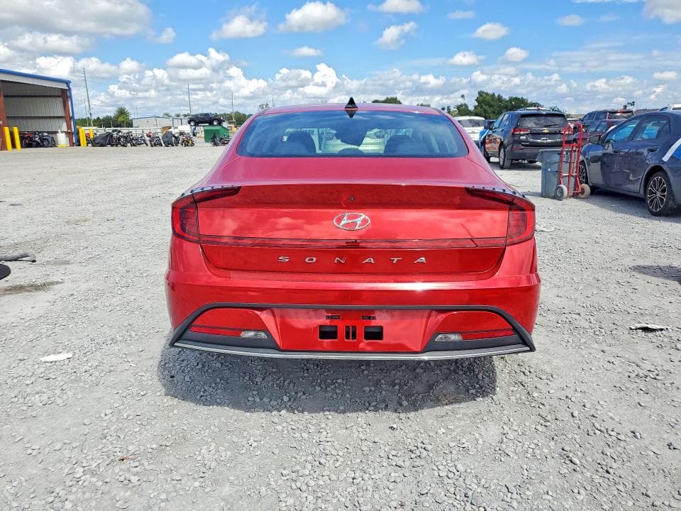 2022 HYUNDAI SONATA SE 6