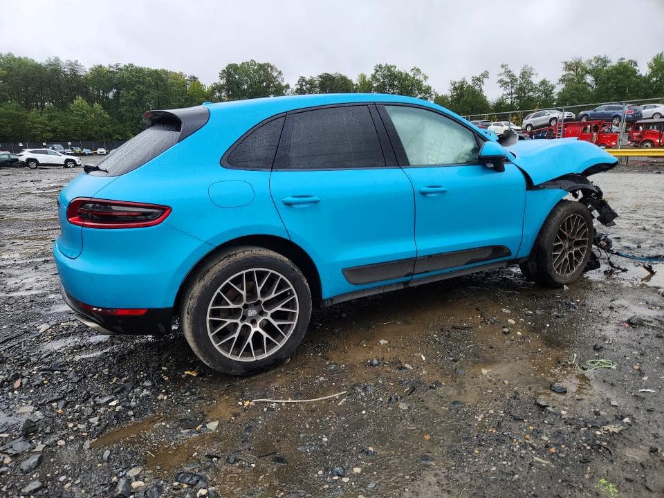 2018 PORSCHE MACAN 3