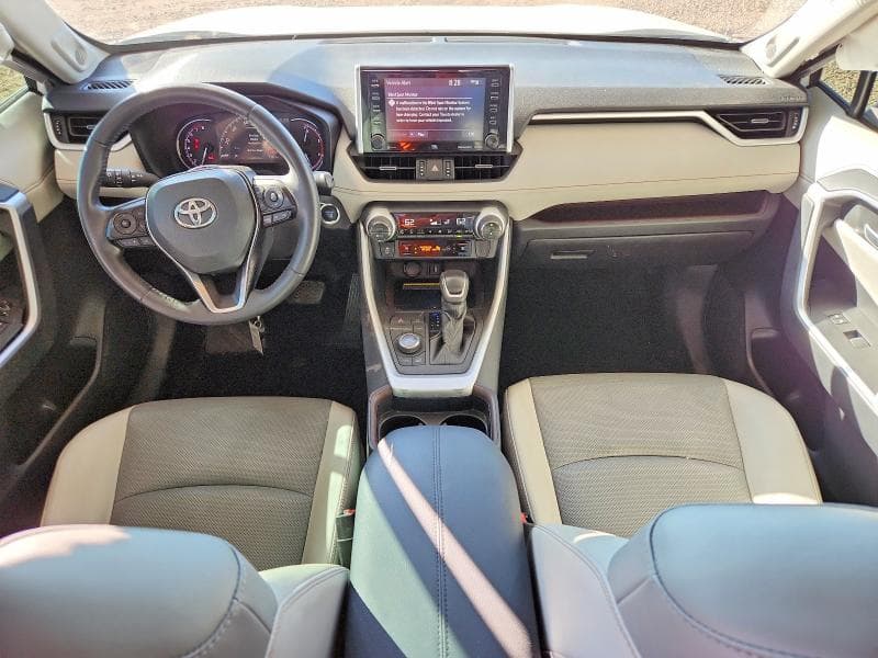 2021 TOYOTA RAV4 LIMITED 8
