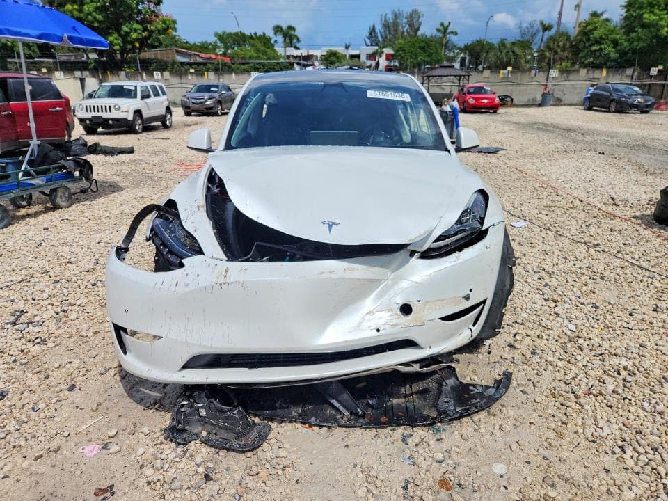 2022 TESLA MODEL Y 5
