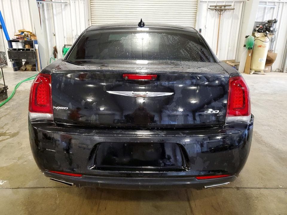 2020 CHRYSLER 300 S 6