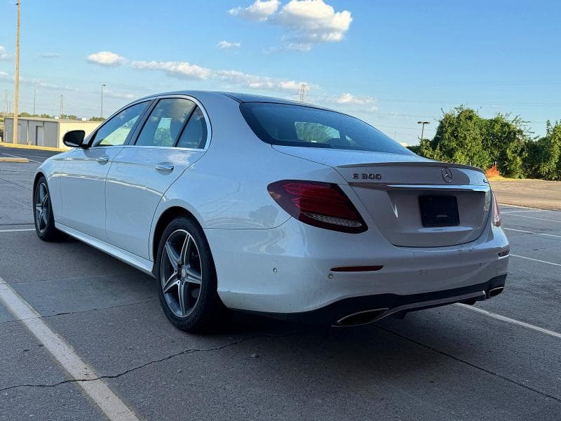 2017 MERCEDES-BENZ E 300 4MATIC 3