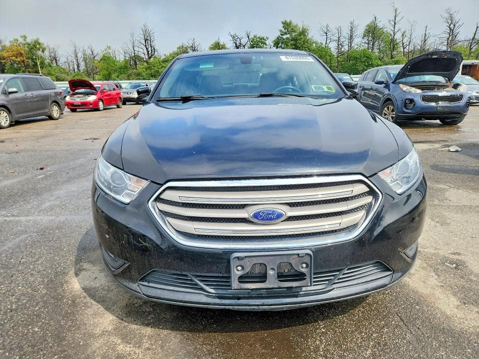 2018 FORD TAURUS SEL 5