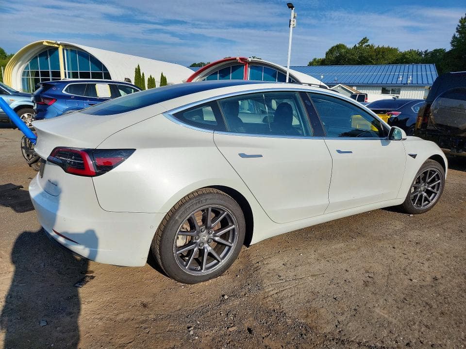 2019 TESLA MODEL 3 3