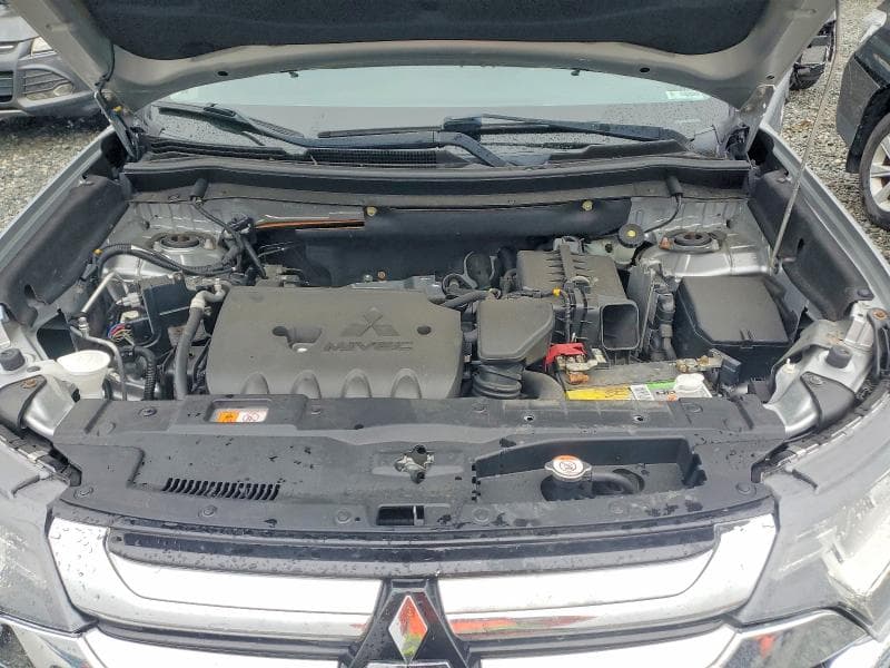 2018 MITSUBISHI OUTLANDER SE 12