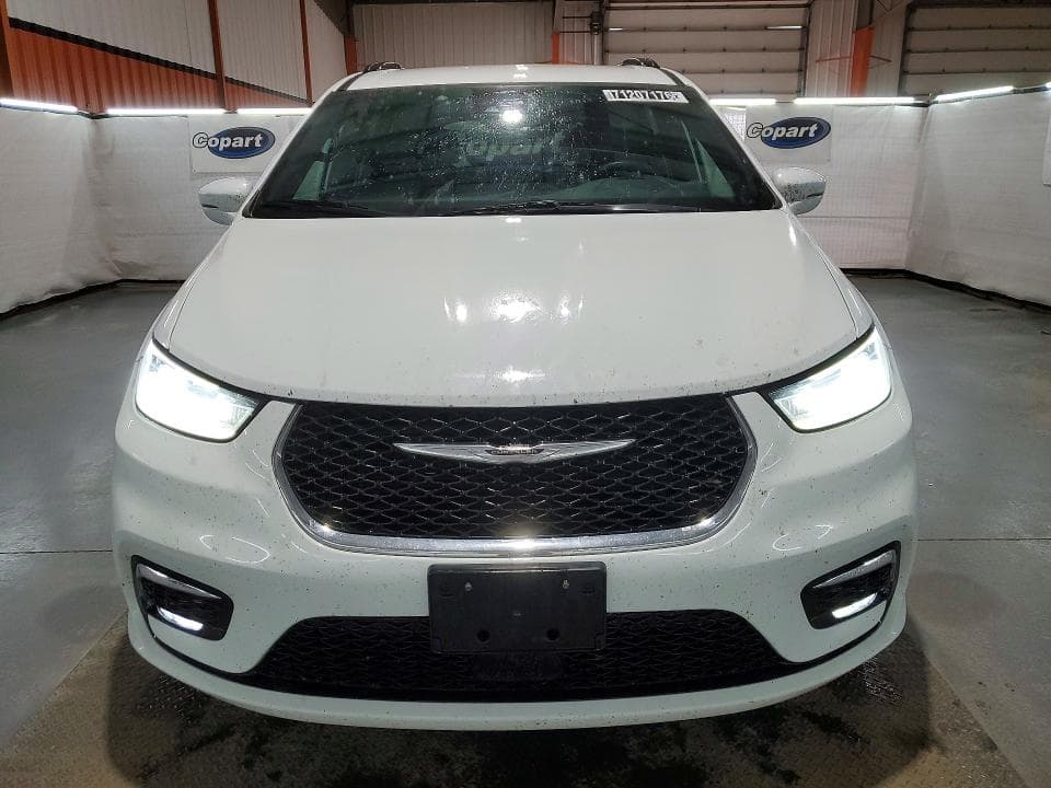 2022 CHRYSLER PACIFICA TOURING 5