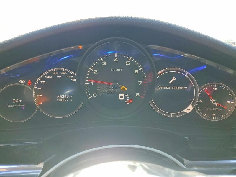 2017 PORSCHE PANAMERA 2 9