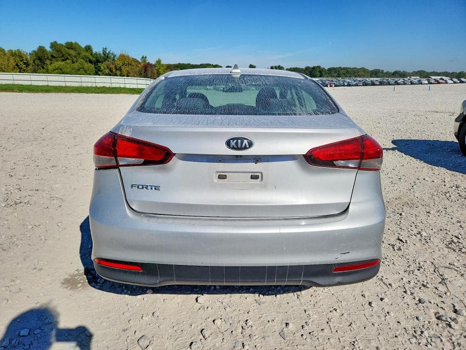 2018 KIA FORTE LX 6