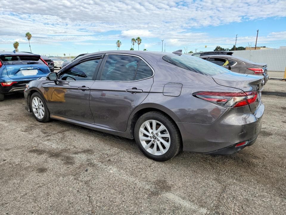 2022 TOYOTA CAMRY LE 2