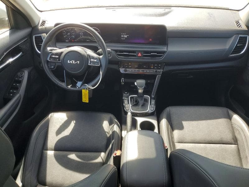 2025 KIA SELTOS EX 8