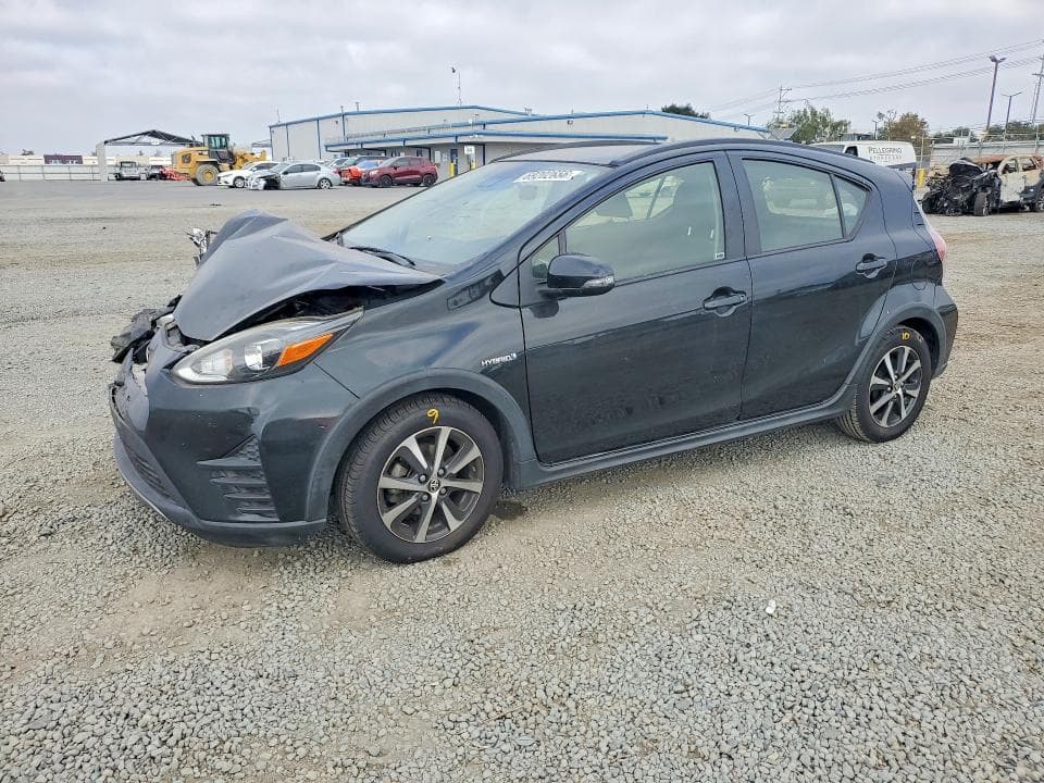 2018 TOYOTA PRIUS C THREE