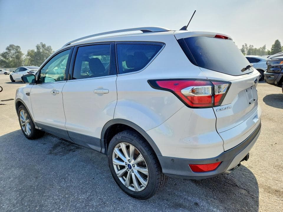 2018 FORD ESCAPE TITANIUM 2