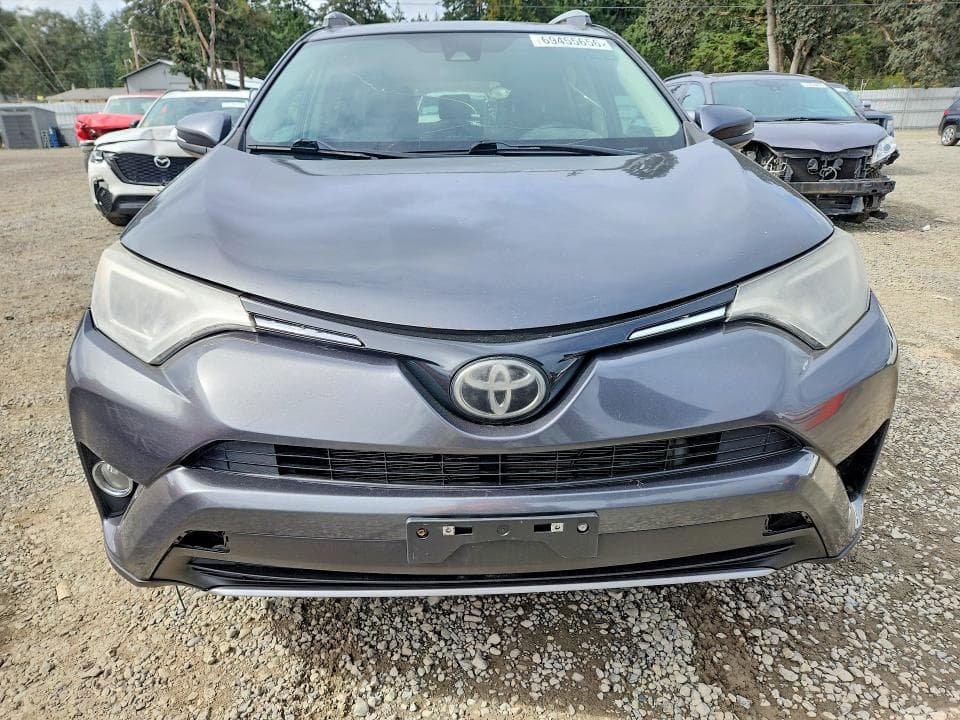 2018 TOYOTA RAV4 XLE 5