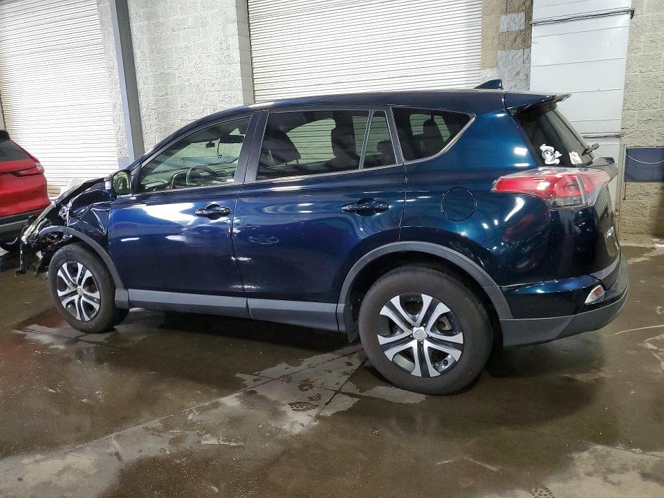 2018 TOYOTA RAV4 LE 2