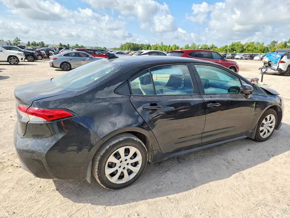 2026 TOYOTA COROLLA LE 3