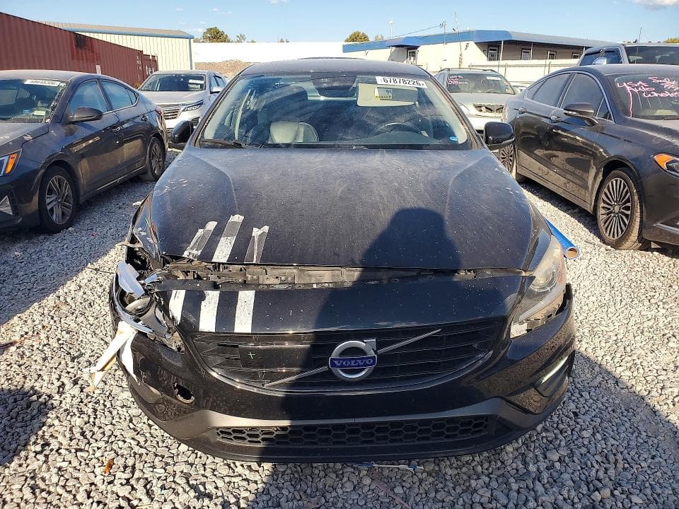 2017 VOLVO S60 5