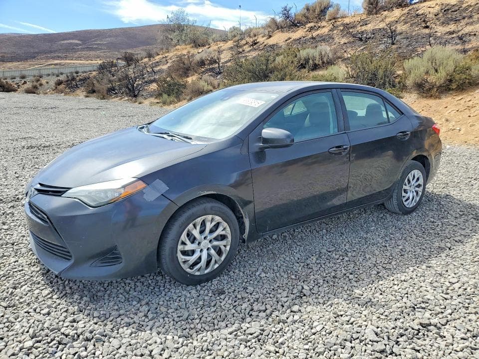 2017 TOYOTA COROLLA LE - 1