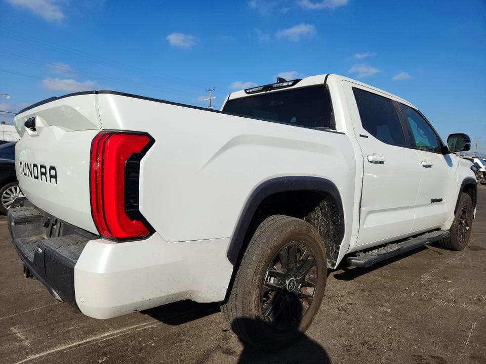 2024 TOYOTA TUNDRA LIMITED HV 3