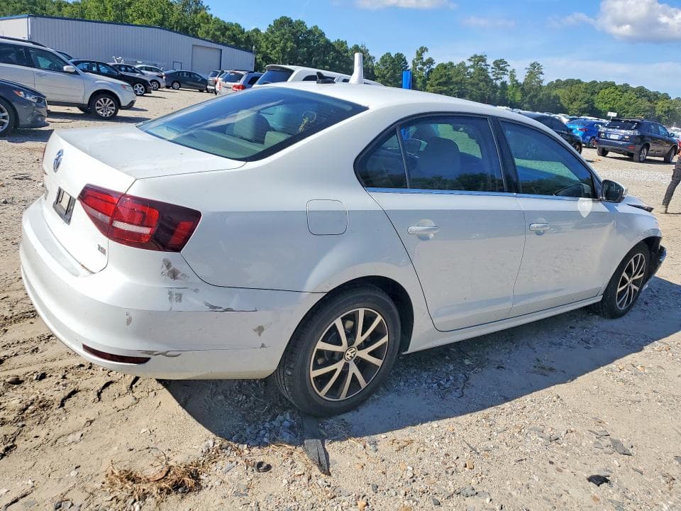 2017 VOLKSWAGEN JETTA SE 3