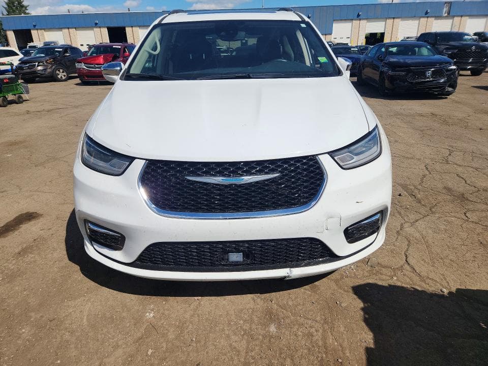 2021 CHRYSLER PACIFICA HYBRID LIMITED 5