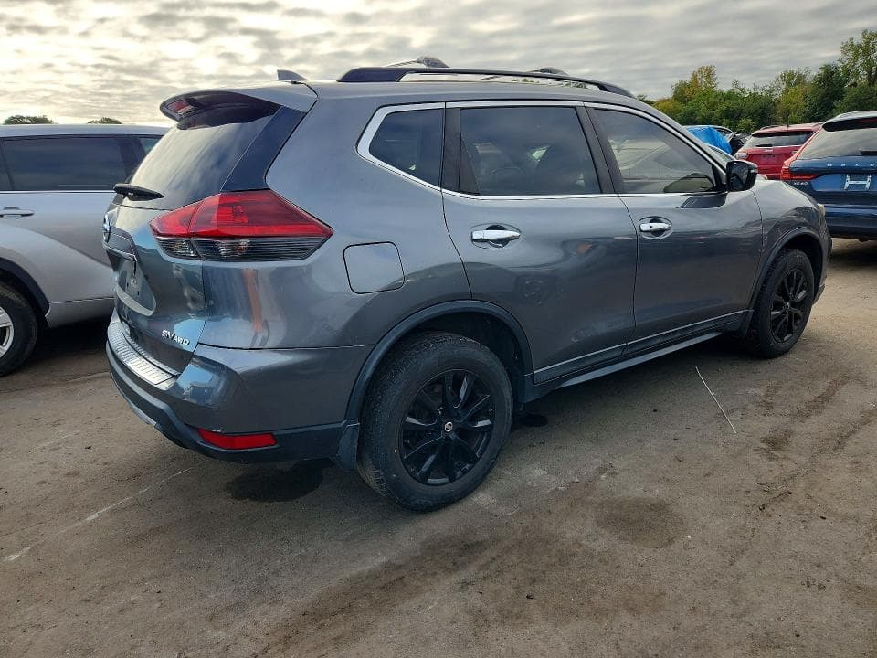 2017 NISSAN ROGUE SV 3