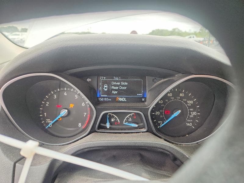 2017 FORD FOCUS SE 9