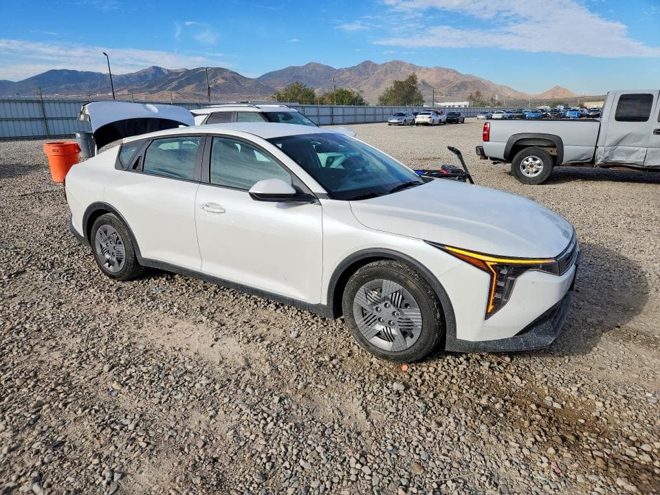 2025 KIA K4 LX 4