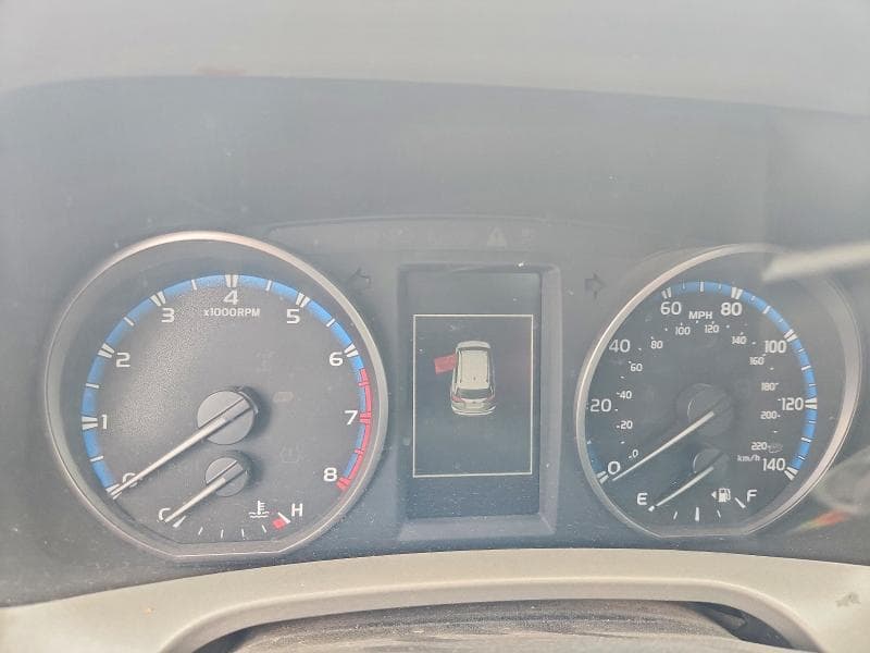 2018 TOYOTA RAV4 XLE 9